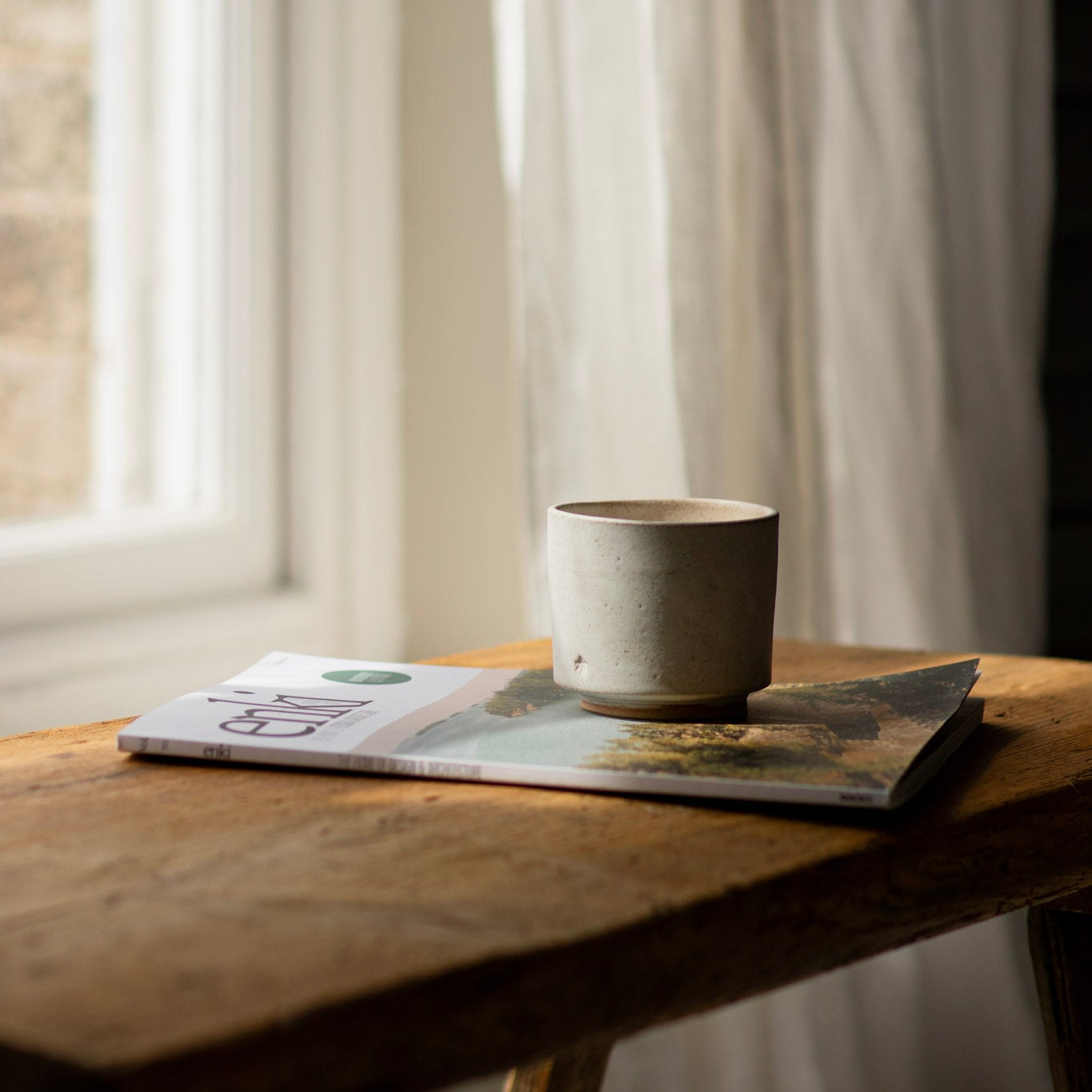 FORM 01 CHALK: REFILLABLE STONEWARE CANDLE