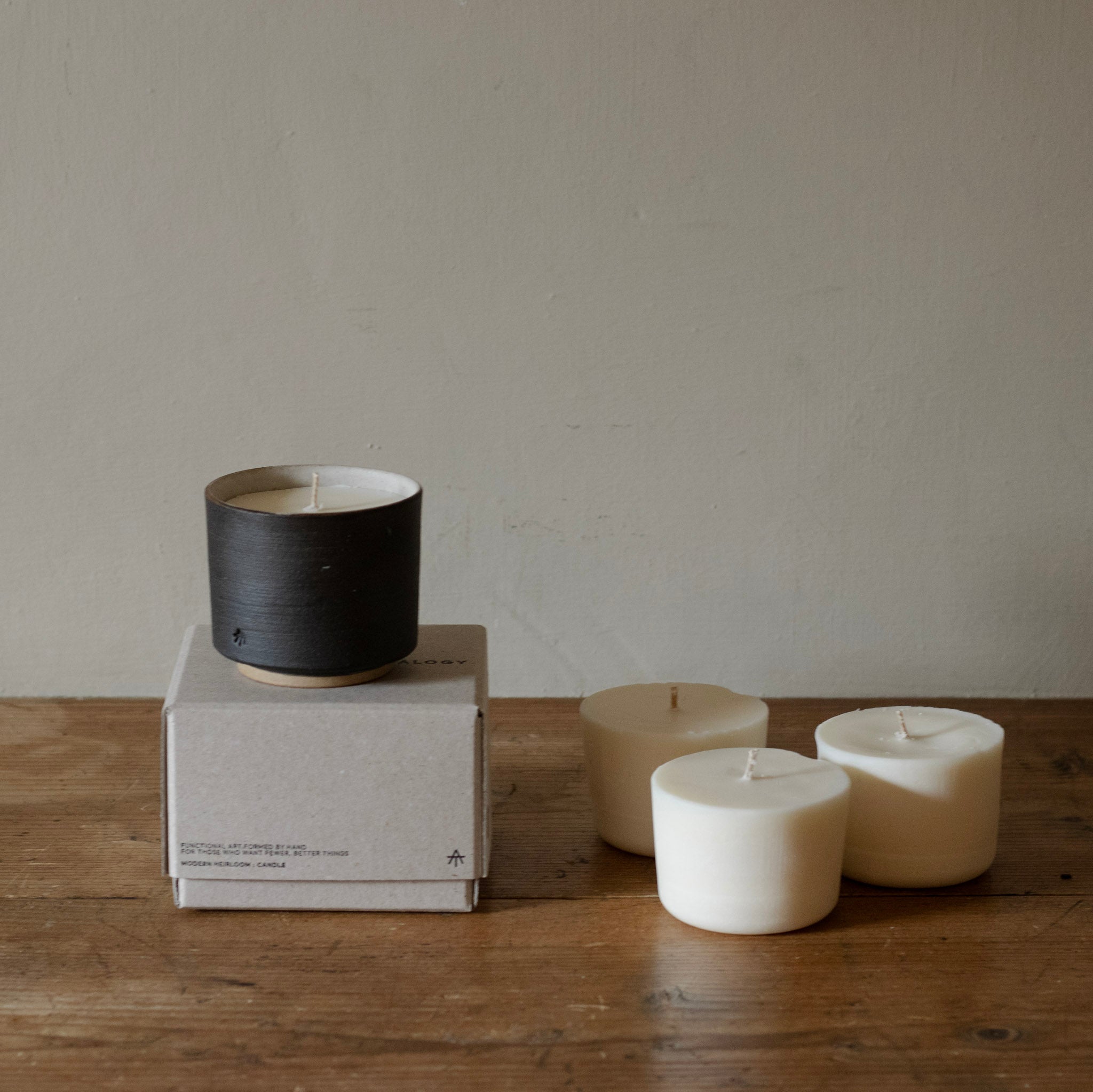 REFILLABLE CANDLE SET: FORM 01 PEAT + 3 REFILLS
