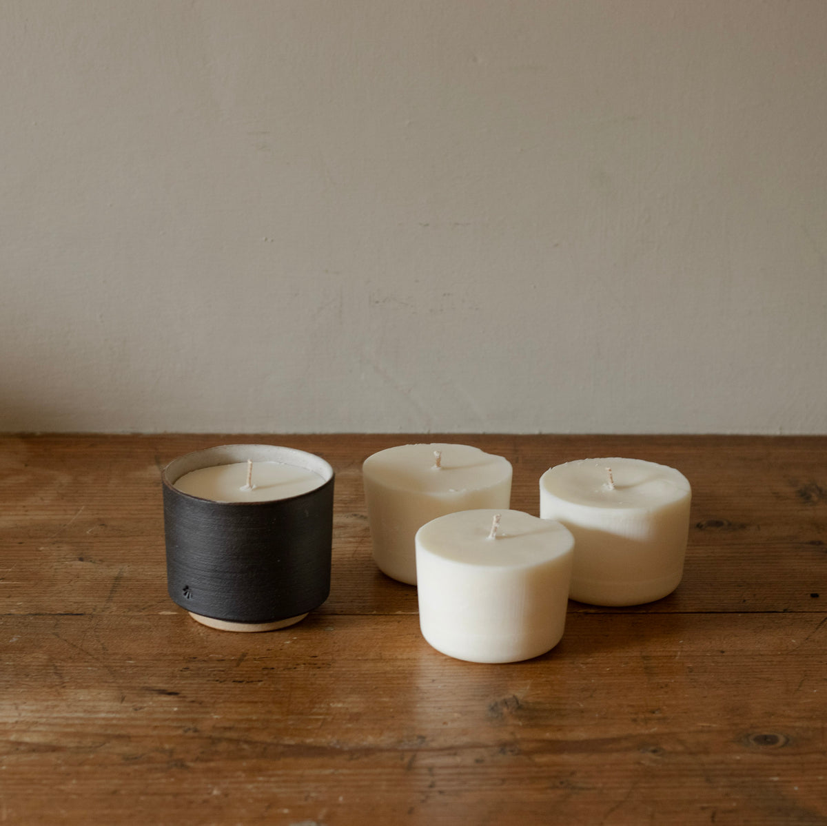 REFILLABLE CANDLE SET: FORM 01 PEAT + 3 REFILLS