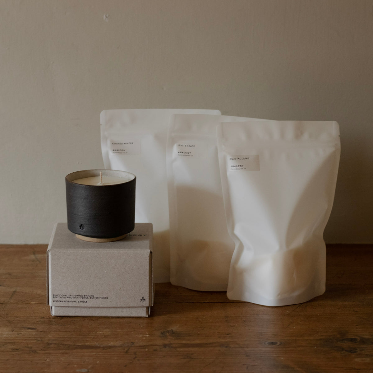 REFILLABLE CANDLE SET: FORM 01 PEAT + 3 REFILLS