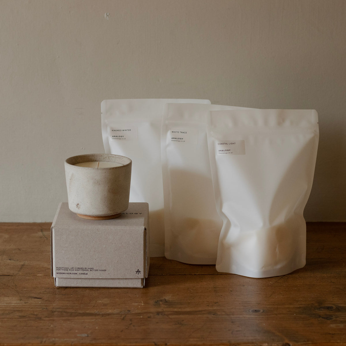 REFILLABLE CANDLE SET: FORM 01 CHALK + 3 CONTINUATIONS